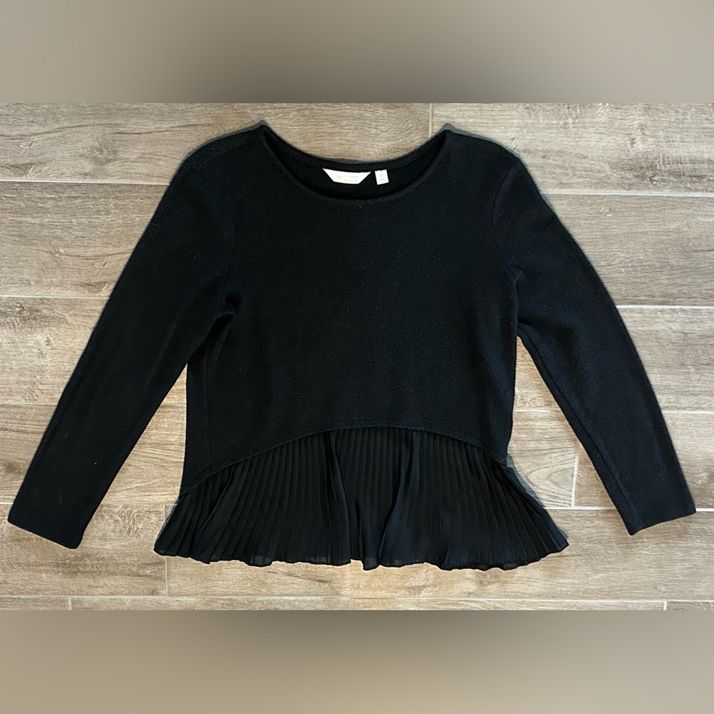 LC Lauren Conrad Black Sweater – Size M – Ruffle Hem – Long Sleeve – Good Cond